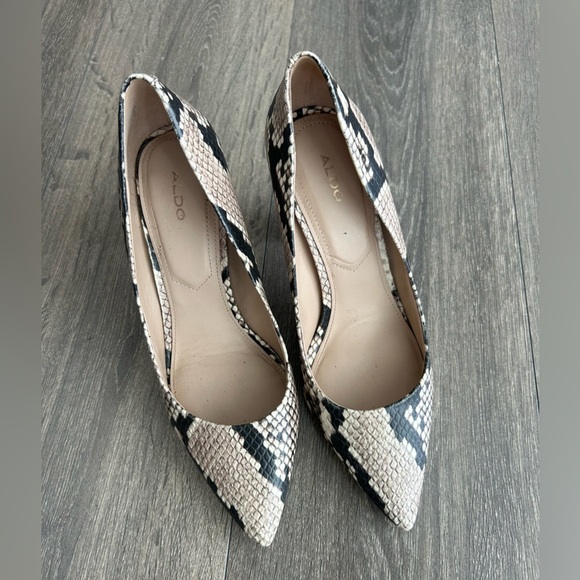 Aldo snakeskin print pointed toe black beige block high heels- size 8.5 - Picture 2 of 6